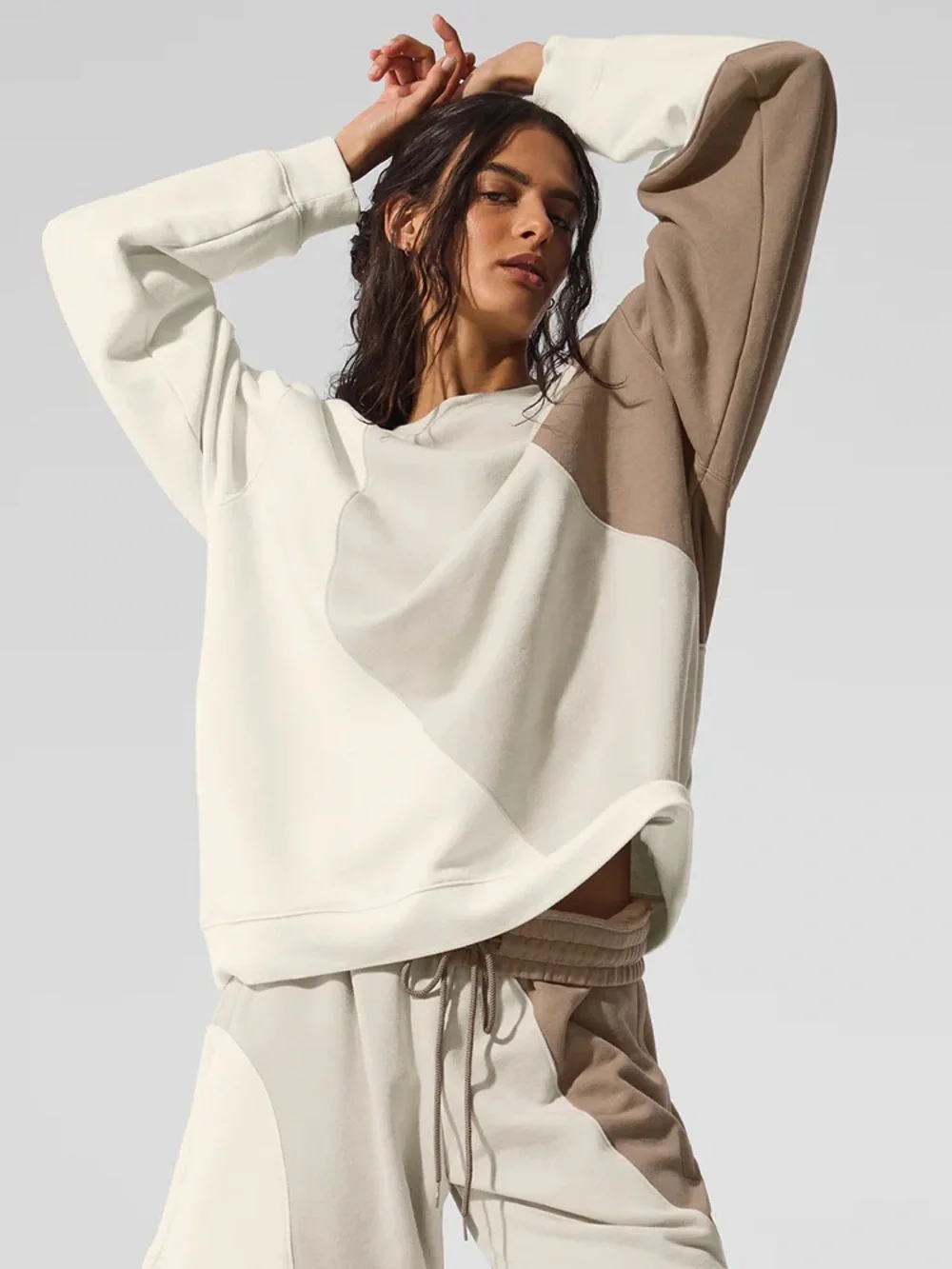 Alo Make Waves Crew Neck Pullover In Ivory/Bone/Gravel Size S